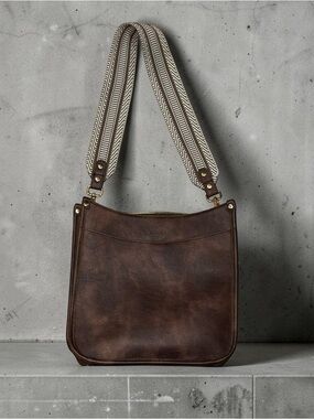 Brown Vegan Leather CLUCI Minimalist Everyday Shoulder Purse Neutral